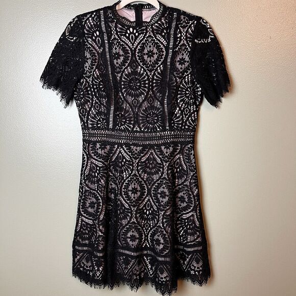 Steve Madden BB Dakota On The List Black Lace Scalloped Dress Sz 6 Revolve - Picture 2 of 16
